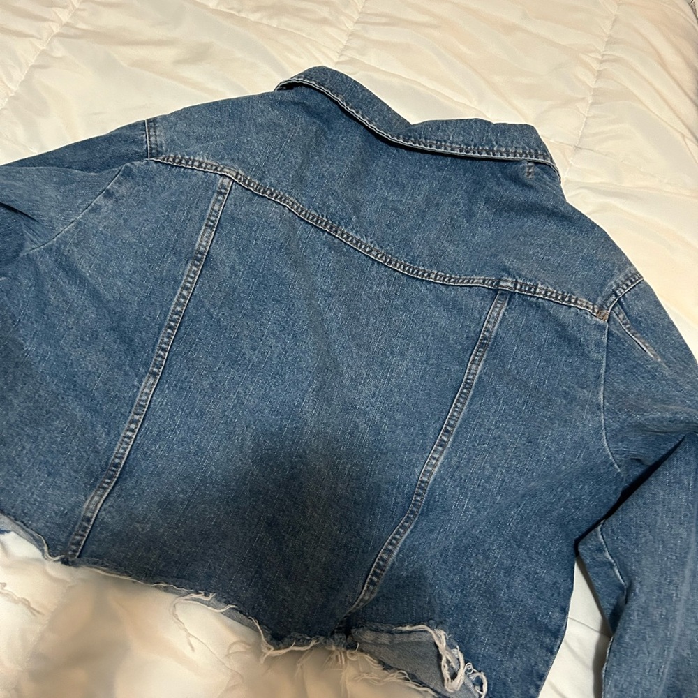 Cropped denim jacket π§₯π§₯π§₯ππππππ - Picture 4 of 8